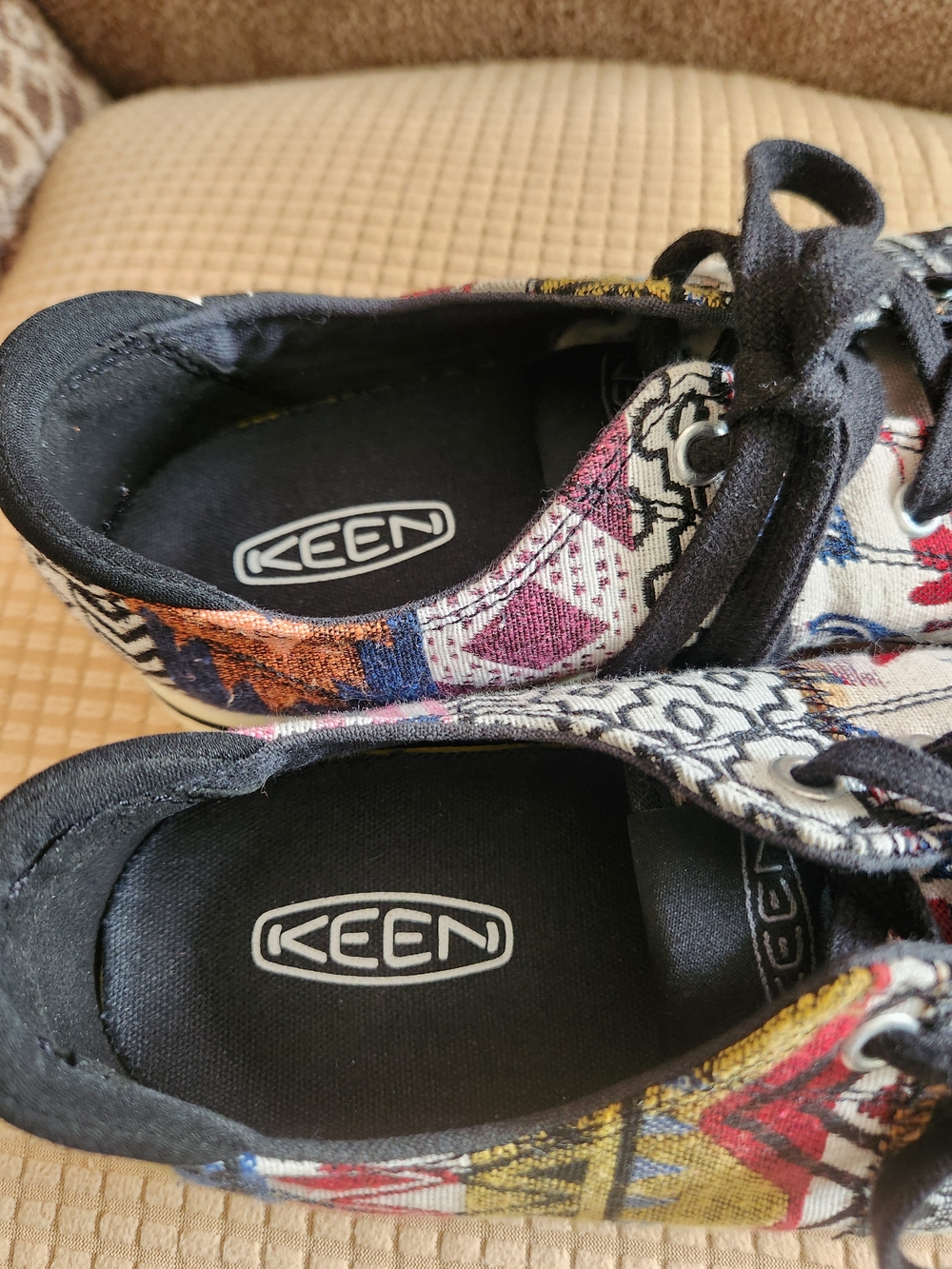 KEEN Multicolor Patterned Canvas Sneakers Size 9.5 - Picture 7 of 10